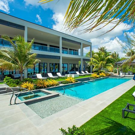 Black Urchin Boutique Resort Bodden Town 外观 照片