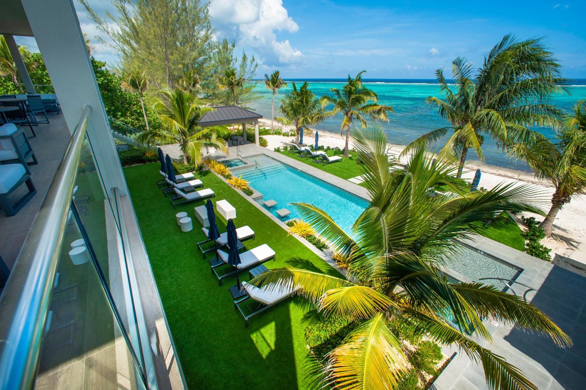 Black Urchin Boutique Resort Bodden Town 外观 照片